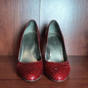 Jessica Simpson Red Snakeskin Heels